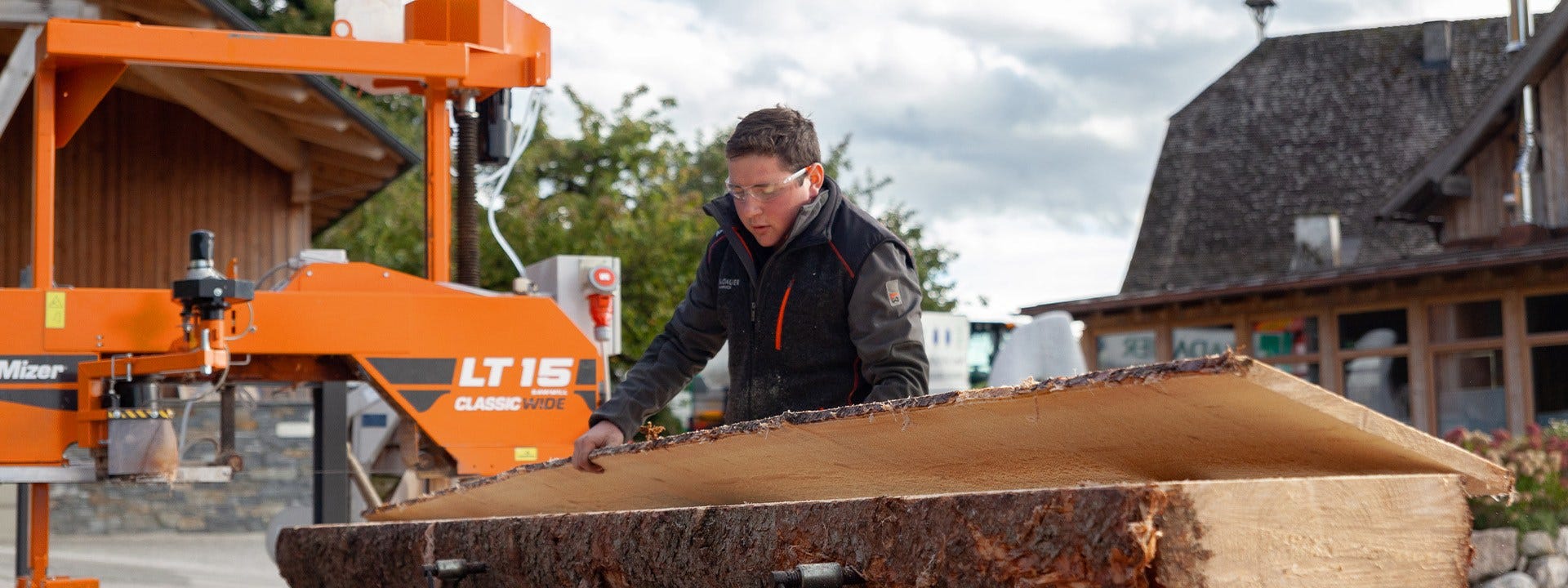 Kā Austrijā koksni pārvērš par dārgumu: kokzāģēšana ar Wood-Mizer iekārtu LT15 WIDE